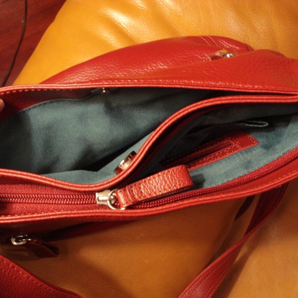 Stone&Co red leather shoulder bag, nwot, medium - Picture 3 of 3
